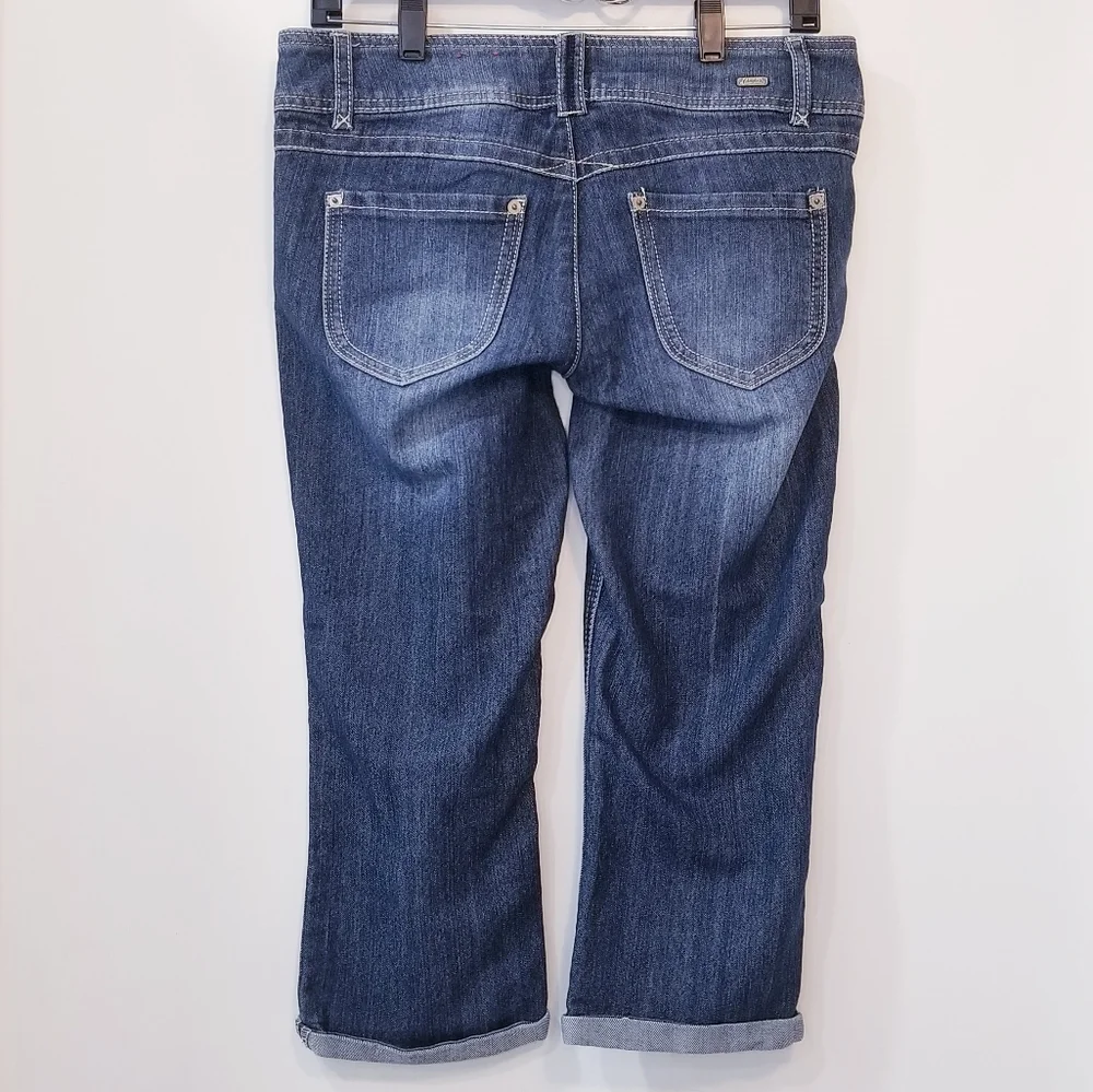 ✨️ Candie's Blue Ladies Size 5 Distressed Jean Capris Pants - Picture 7 of 11